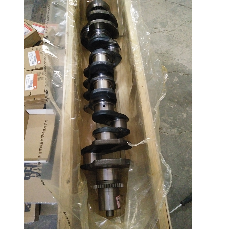 QSB6.7 CUMMINS Suku Cadang Mesin Crankshaft 4934862