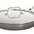 Quick heating stainless steel frying pan