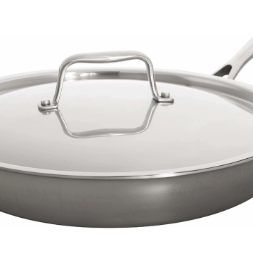 Quick heating stainless steel frying pan