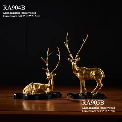 Nordic Design Metal Casting Aluminum Golden Finished Ornaments for Desktop Decor