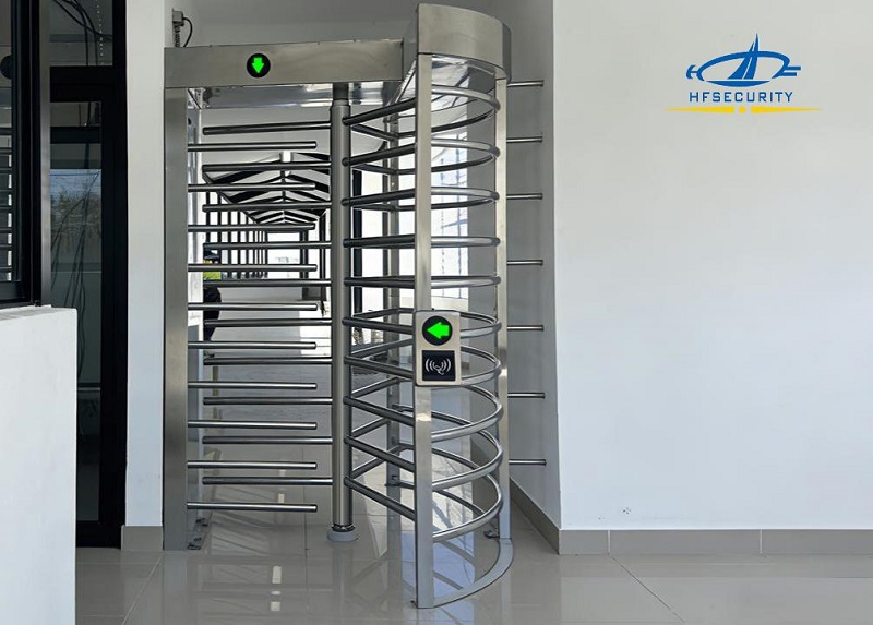 One Card, One Person: A Steel Defense Line – HFSecurity Customizes Full-Height Gate Access Control System for a Dominican Brewery