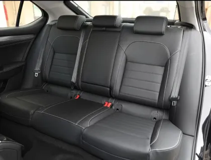 Affordable Skoda Superb 2.0T FWD Midsize Sedan with Sunroof