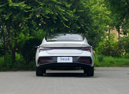 Chinese New Design: Beijing-Hyundai Elantra 2023 - 2022's Best Selling Hyundai SUV