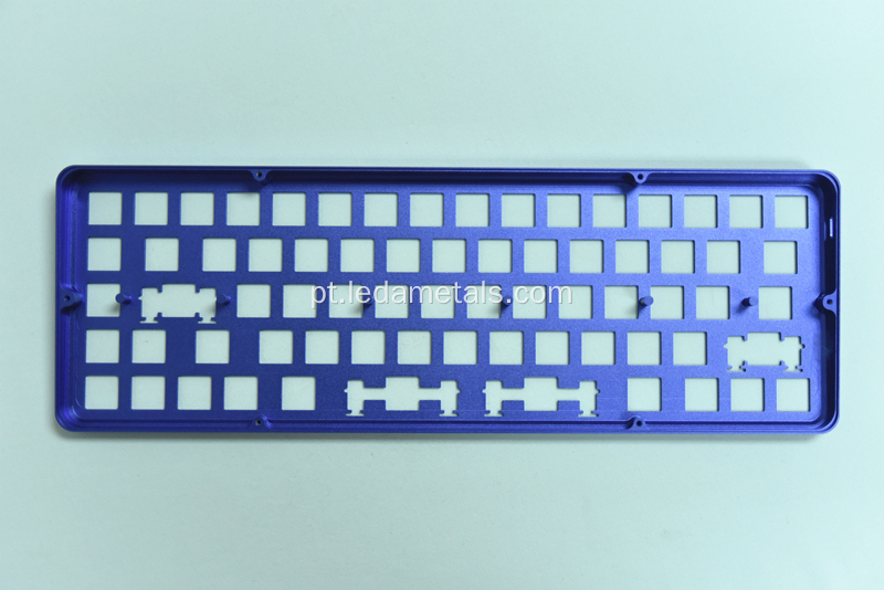 Corte de laser de carimbo de chapas de teclado anodizado