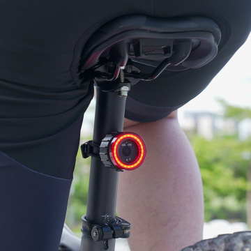 Smart LED Bicycle Light Mtb Road Freed Signal Rouge lampe à cyclisme rouge latérale à vélo pour vélo