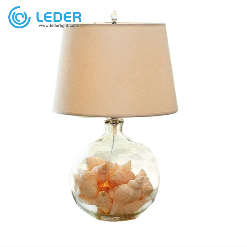 مصابيح طاولة من الزجاج الشفاف LEDER