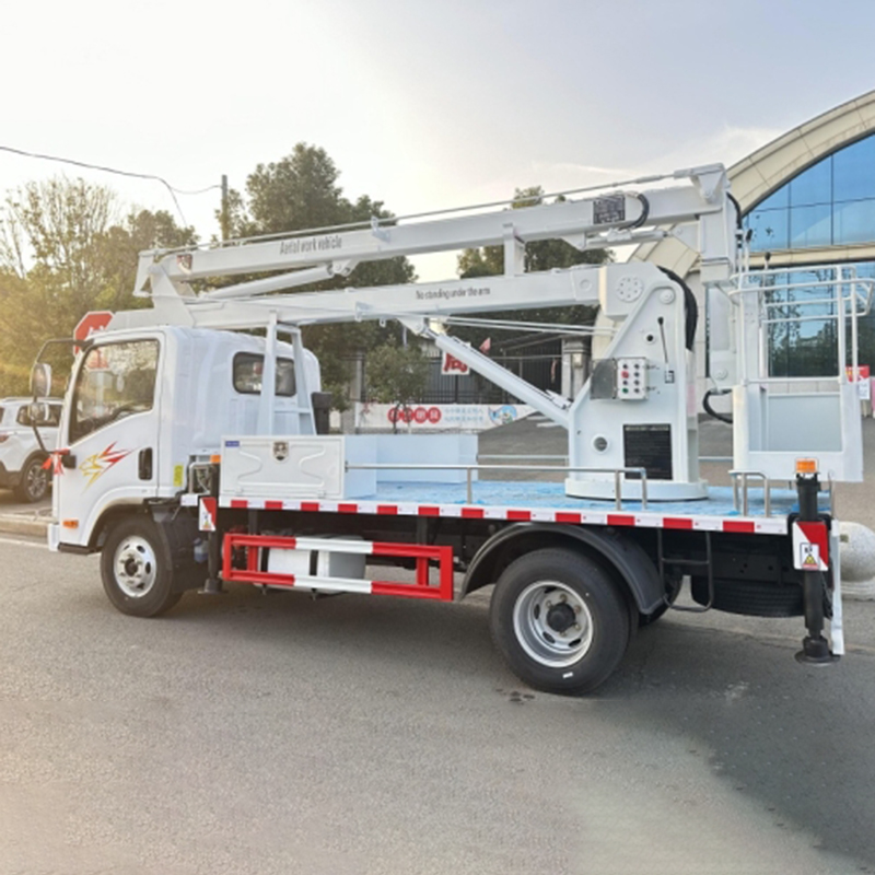 High Reach FAW 4x2 14m Aerial Work Platform for Industrial Use