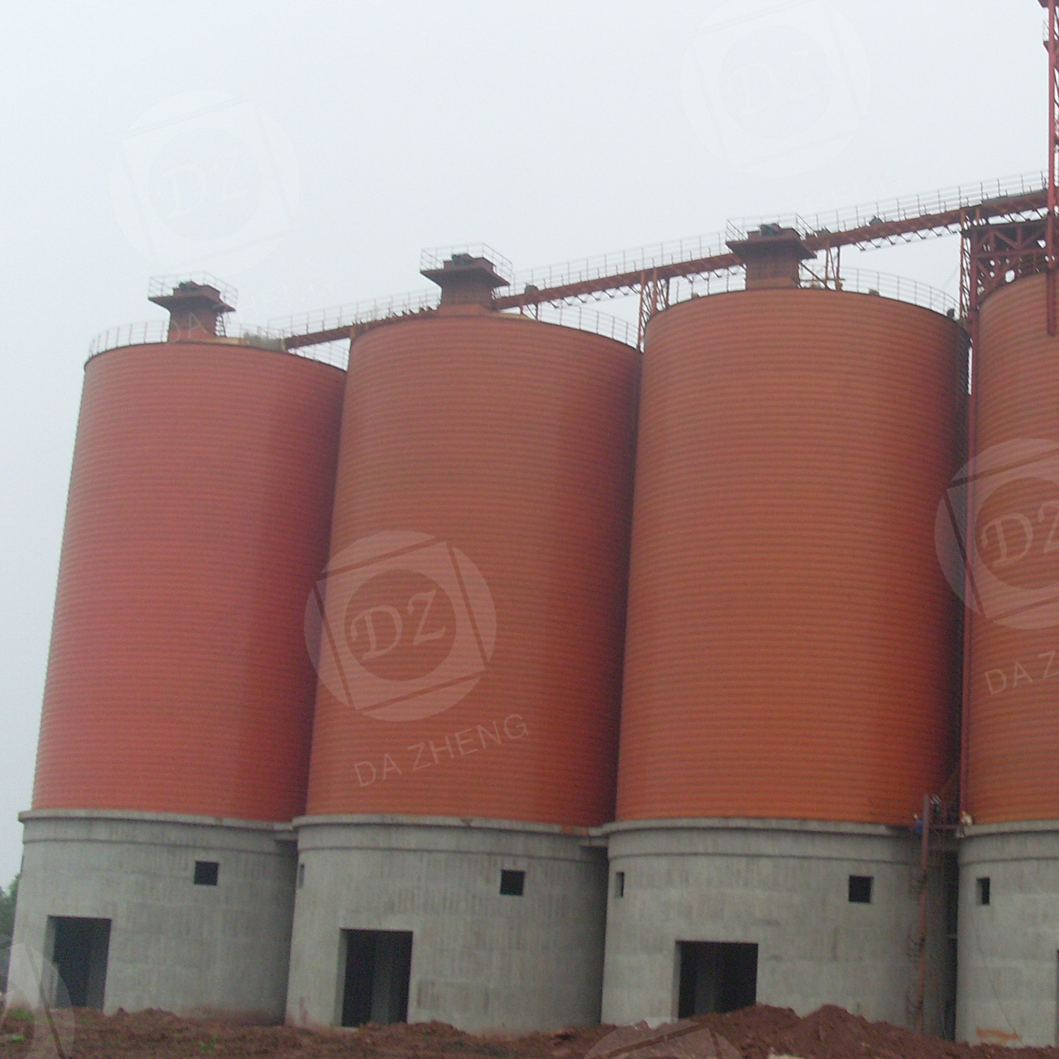 Galvanized steel silo for storing soda ash