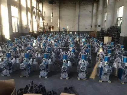 Dairy Milk Processing Machinery: Milking Machine for Cows