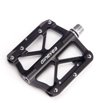 Large Bicycle Platform Pedals 9/16" with Anti-Skid Nail Bike Pedals Soomth Runing 3 Bearings Pedals