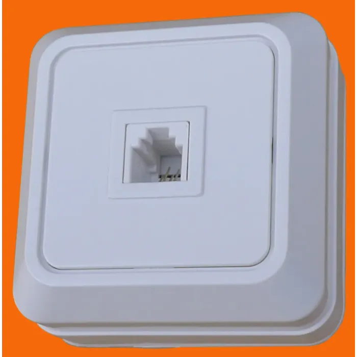 Soket Pemasangan di Permukaan Standar Jerman