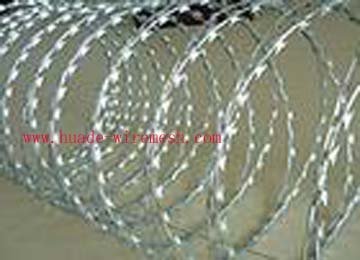 Razor barbed wire mesh