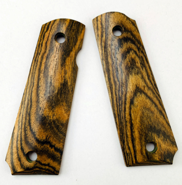 Tactical Non-Slip Hunting Accessories with Cool Wooden Handles