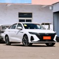 Компактный бензиновый автомобиль Chery Arrizo8