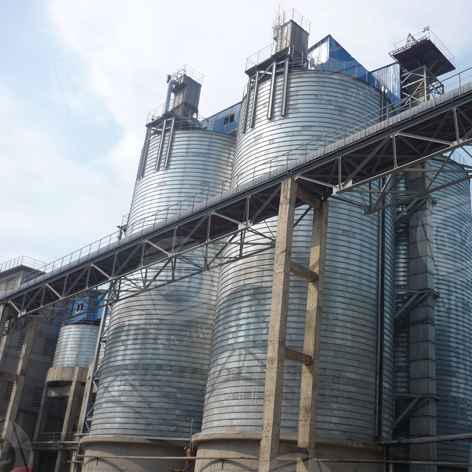 Low-pollution building materials steel plate warehouse