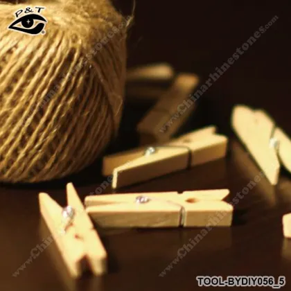 4.50CM decorative mini wood paper clips Paper Pins Family Foto Pegs Family Foto Official Clips