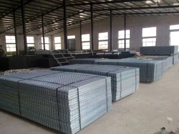 Welded mesh fence panel