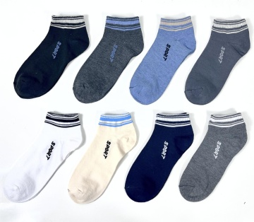 Soft breathable invisible polyester socks for men
