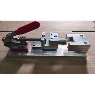 Прыстасаванне для праверкі герметычнасці геліем