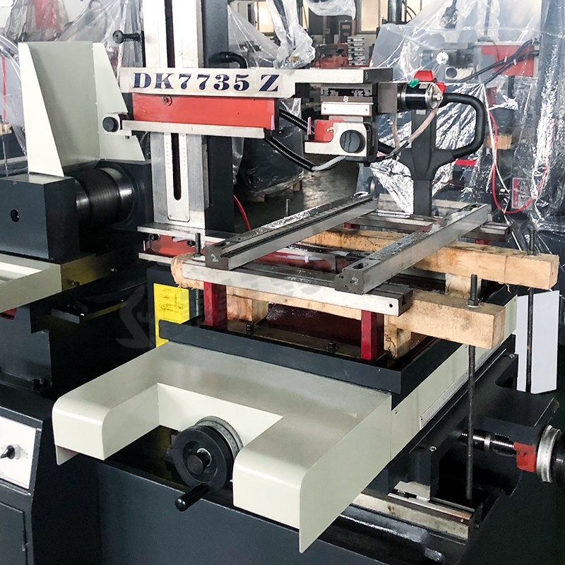 HIWIN Linear Guide DK77 Series EDM Wire Cutting Machine CNC DK7735 DK7745