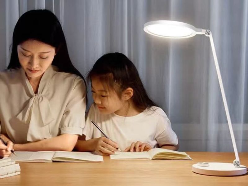 Darren Smart Desk Lamp 3i