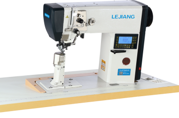 Step cutting and sewing integrated computer roller