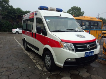 Ambulans Dongfeng U-Vane Dengan Harga Yang Bersaing