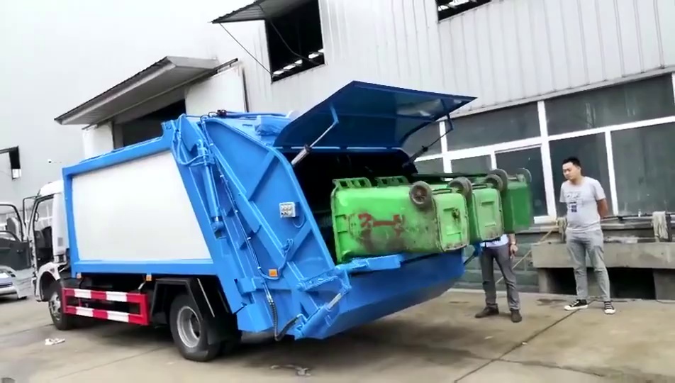 High Capacity Street Cleaning Garbage Truck