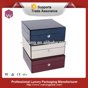 Fancy crocodile grain jewelry gift box