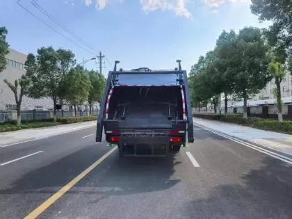 Heavy duty rear loader refuse collection trucks