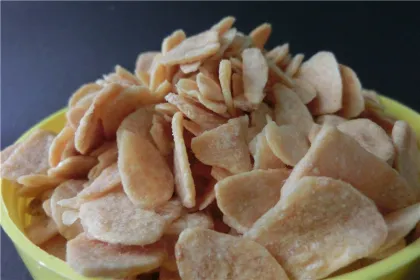 Golden Yellow Crispy Fried Garlic Flakes