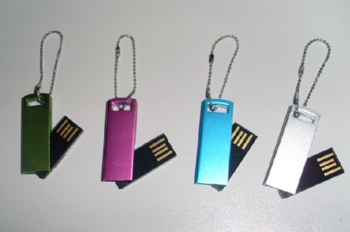 Mini giratória USB Flash Drive com logotipo personalizado disponível