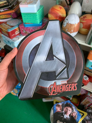 Avengers stål låda brädspel behållare anpassad leksak hantverk behållare heterosexuell järn låda