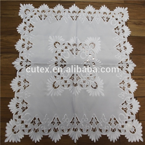 table runners and tablecloths