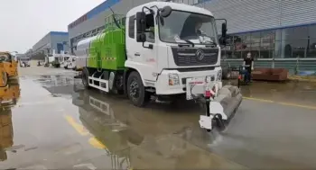 Dongfeng 4x2 Road Cleaning Tanker Truck
