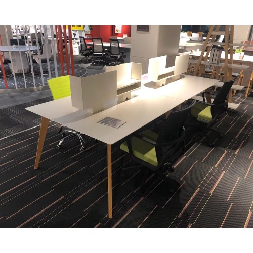 ایستگاه کاری چوب ساده اروپایی مدرن