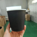 Copos de papel isolados com retenção de calor de 10 onças
