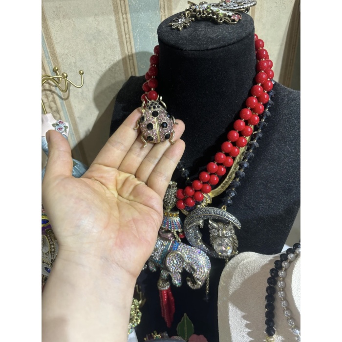 Broche de joaninha retrô e fofo