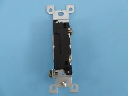 Single Toggle Switch General Electric 15A 120V Electrical