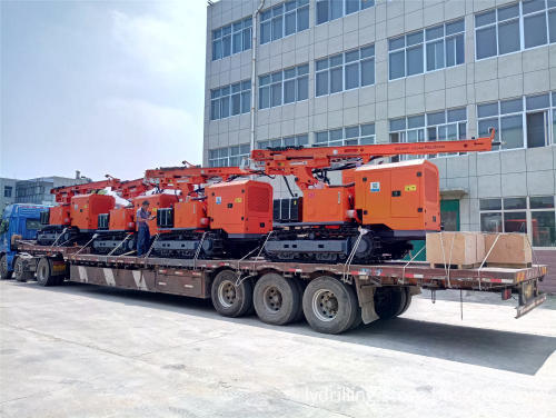 Crawler Type Hammer Pile Driver For Solar Park