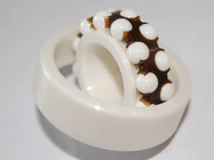 Self-aligning ball bearings