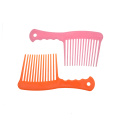 Plastic Curry Comb With Long Length Bristle