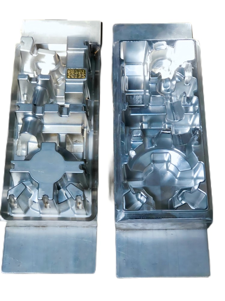 Industrial pulp mold for pulp products manufacturing