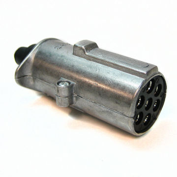 7-Pin Metal Plug for Towing: 24V Aluminium Trailer Connector