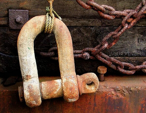 Shackle