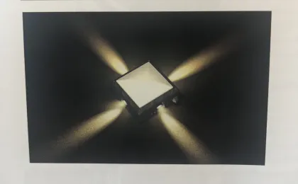 LED Cross Light Source