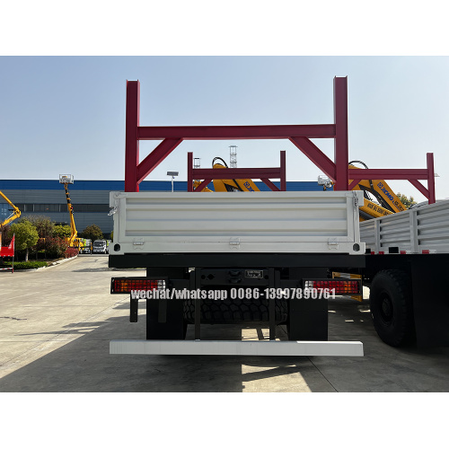 BEIBEN RHD 4X4 รถบรรทุกที่ปรับแต่งเองติดตั้ง XCMG 6.3T crane articulated crane