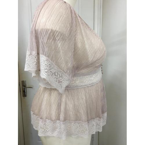Plus storlek Sheer Mesh Sleeve Top