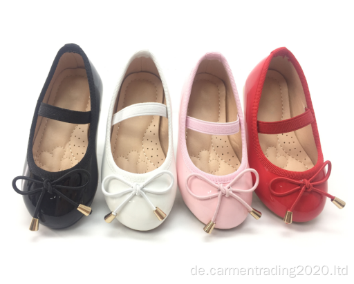 Neue koreanische Mädchen Single -Schuhe biegen schwarz