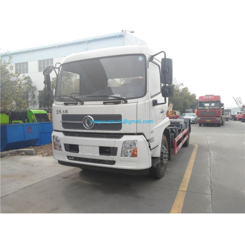 Hooklift garbage truck with compressed garbage box